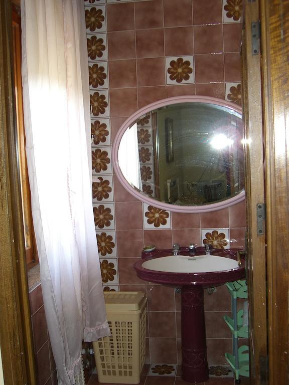 Sa Domu Sarda Casa Vacanza พิสซินาส ห้อง รูปภาพ